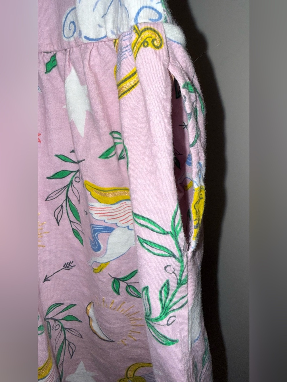 Mini Boden puff sleeve dress with Pegasus design, size 6/7 - Picture 3 of 4